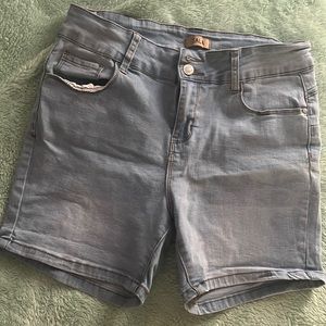 Women’s jean shorts